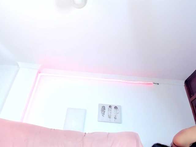 sweet-cinamon live cam on BongaCams