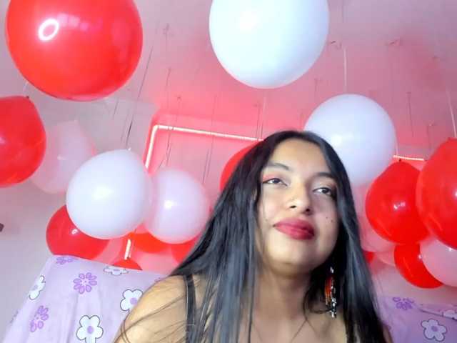 sweet-cinamon live cam on BongaCams