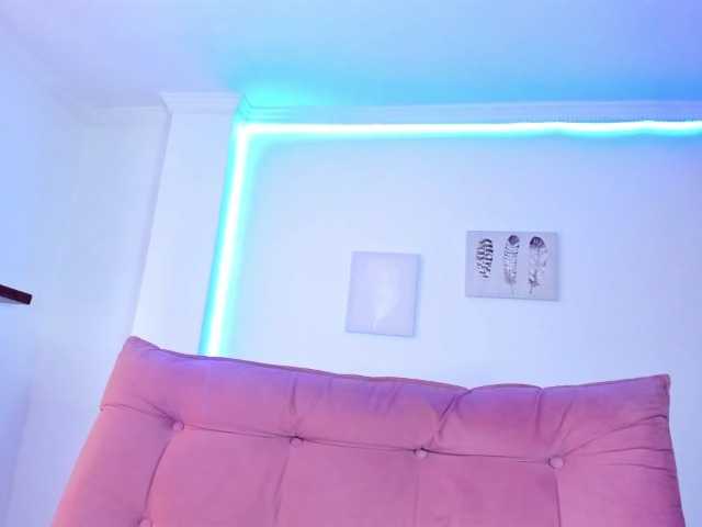 sweet-cinamon live cam on BongaCams