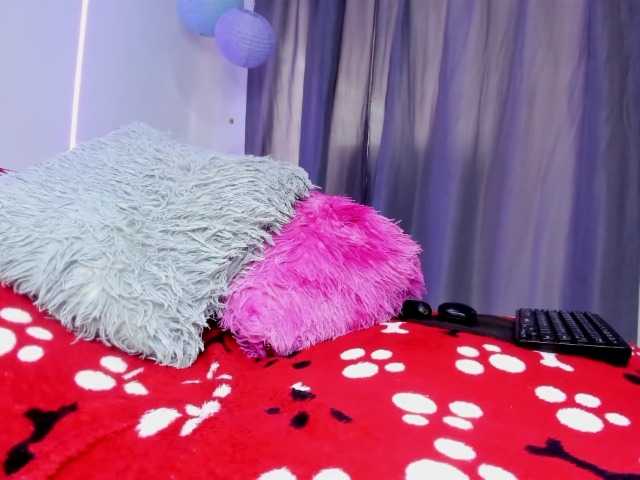 sweet-cinamon's BongaCams show and profile