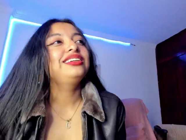 sweet-cinamon live cam preview
