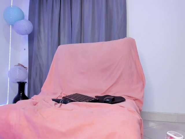 sweet-cinamon live cam on BongaCams