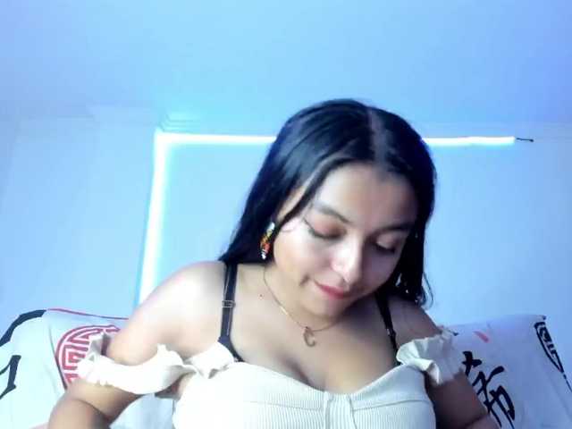 sweet-cinamon live cam on BongaCams