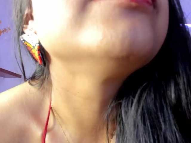sweet-cinamon live cam on BongaCams