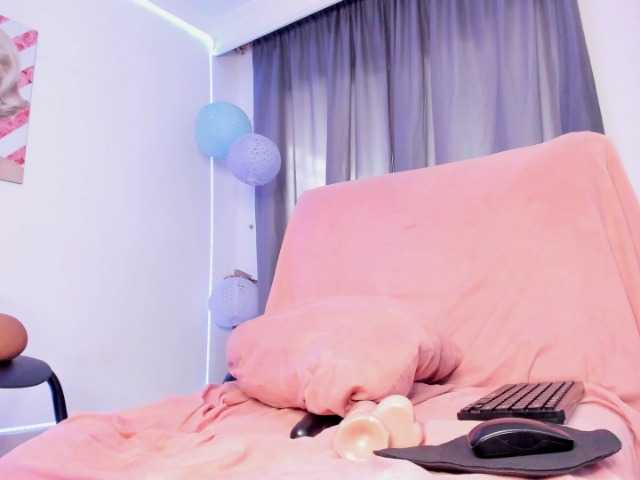 sweet-cinamon live cam on BongaCams