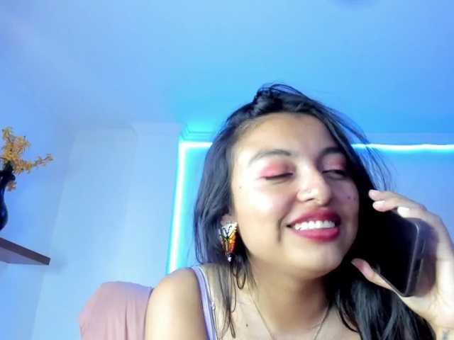 sweet-cinamon live cam on BongaCams