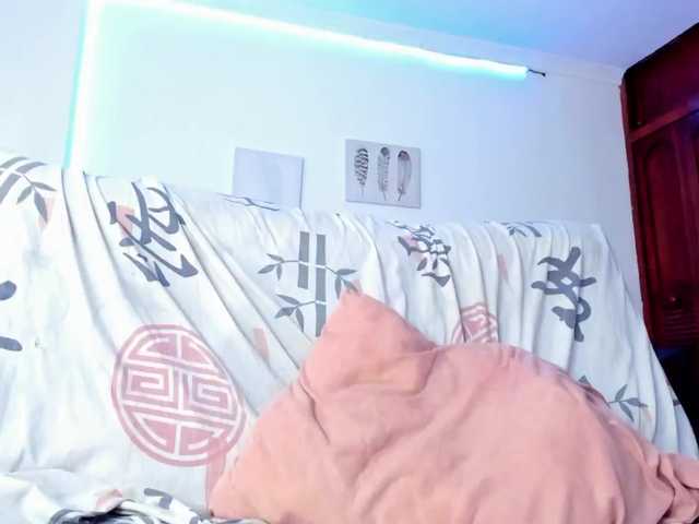 sweet-cinamon live cam on BongaCams