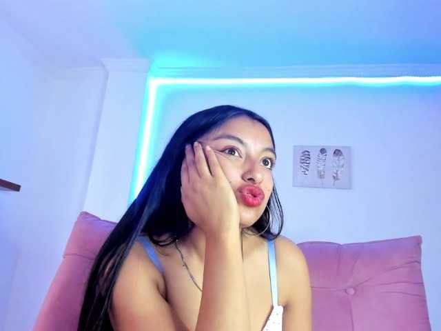 sweet-cinamon live cam on BongaCams