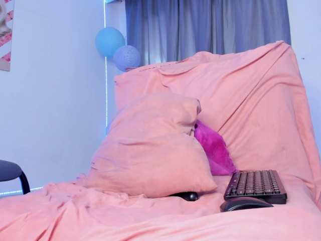 sweet-cinamon live cam on BongaCams