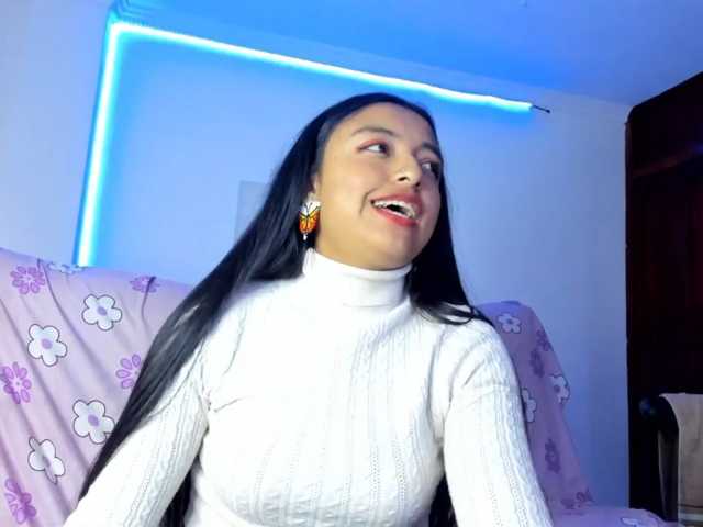 sweet-cinamon live cam on BongaCams