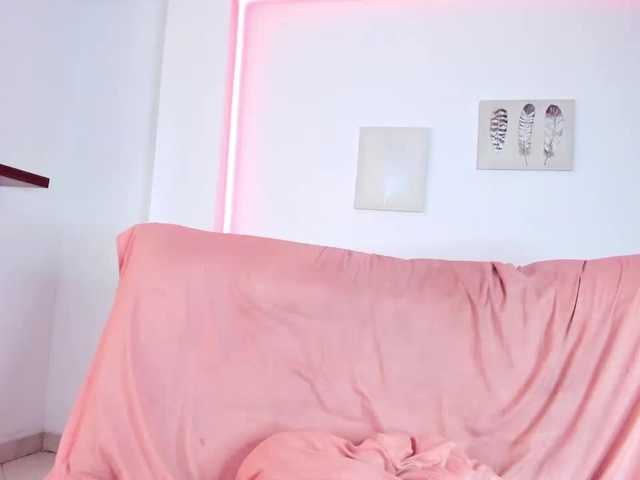 sweet-cinamon live cam on BongaCams