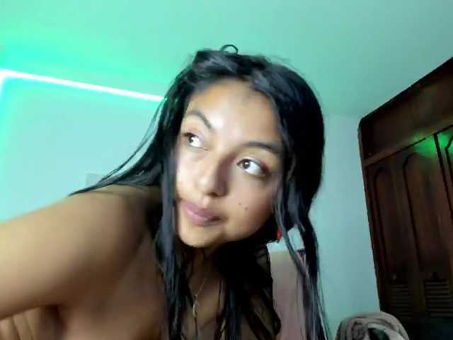 sweet-cinamon live cam preview