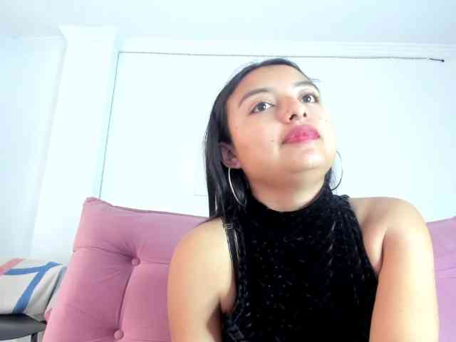 sweet-cinamon Live Webcam on BongaCams