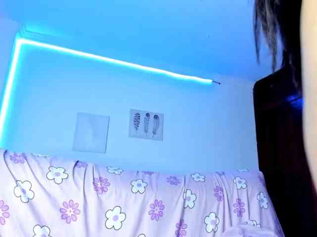 sweet-cinamon's webcam live show