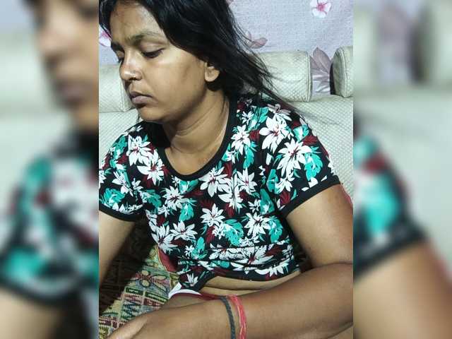 Kajal3355 live cam on BongaCams
