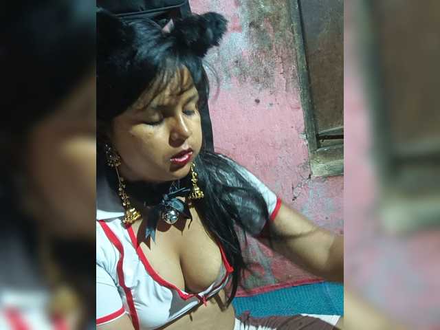 Kajal3355 live cam on BongaCams