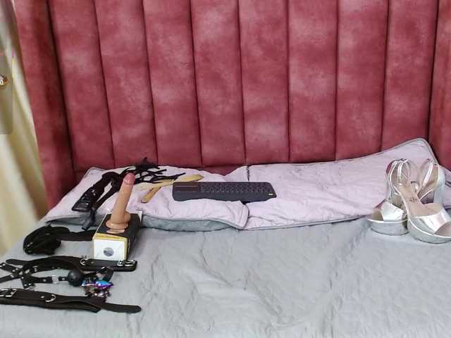 hilaryythompson live cam on BongaCams