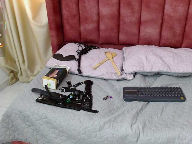 hilaryythompson live cam on BongaCams