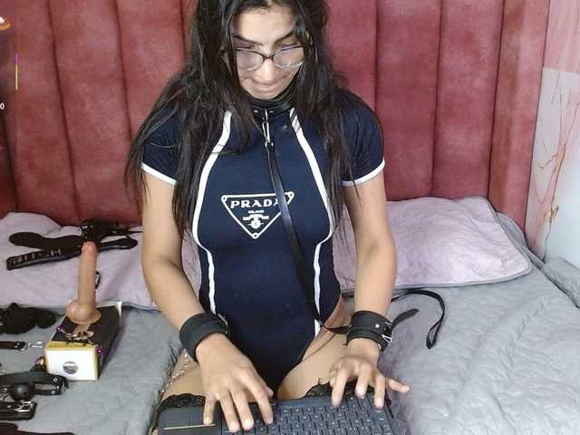 hilaryythompson live cam on BongaCams