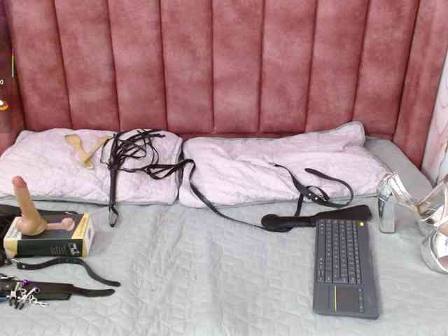 hilaryythompson webcam