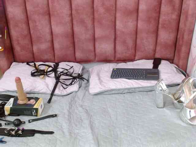 hilaryythompson webcam