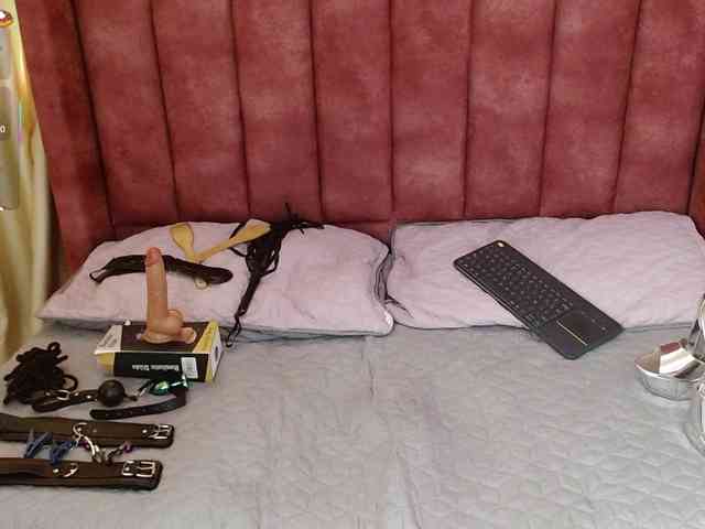 hilaryythompson webcam