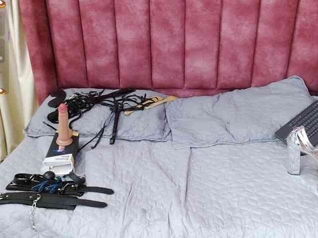 hilaryythompson webcam