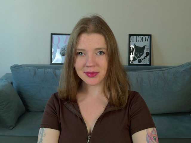 AlmaniyaCherrya live cam on BongaCams