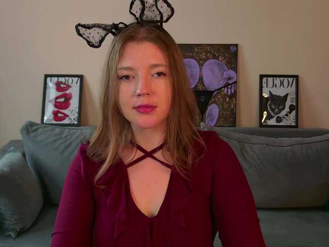 AlmaniyaCherrya live cam on BongaCams