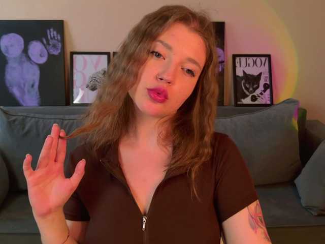 AlmaniyaCherrya live cam on BongaCams