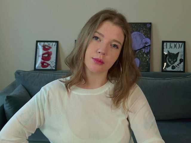 AlmaniyaCherrya live cam on BongaCams