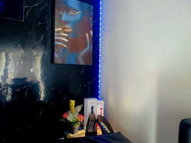 Nashla-D live webcam show