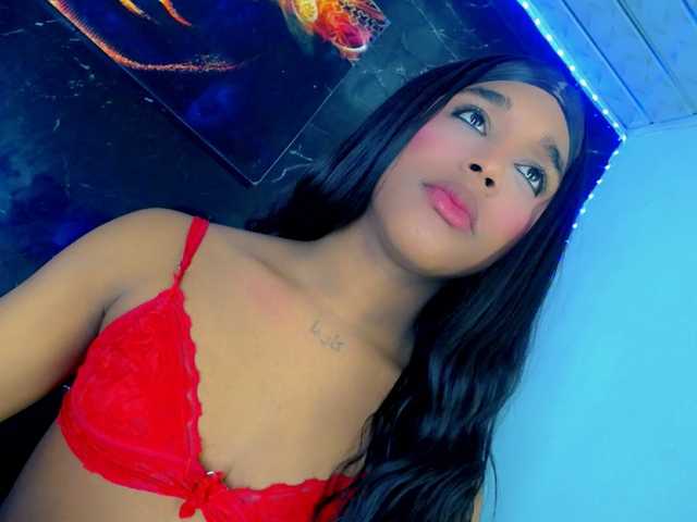Nashla-D live webcam show