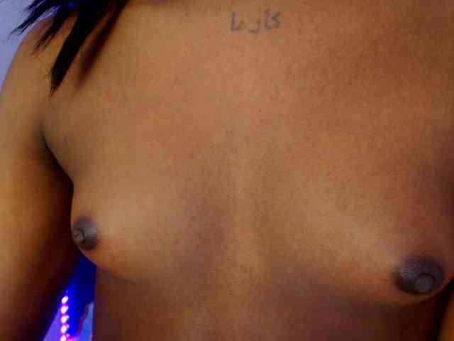 Nashla-D Sex Cam Show