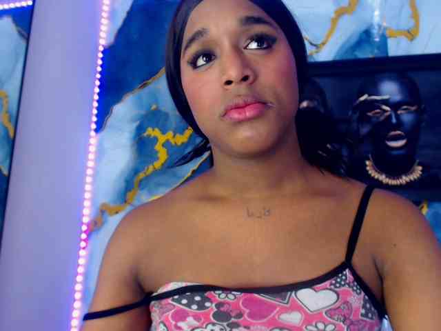 Nashla-D Sex Cam Show