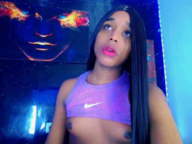 Nashla-D Sex Cam Show