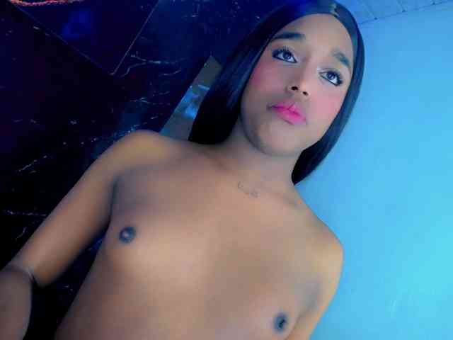 Nashla-D Sex Cam Show