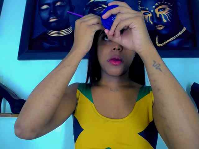 Nashla-D Live Webcam on BongaCams