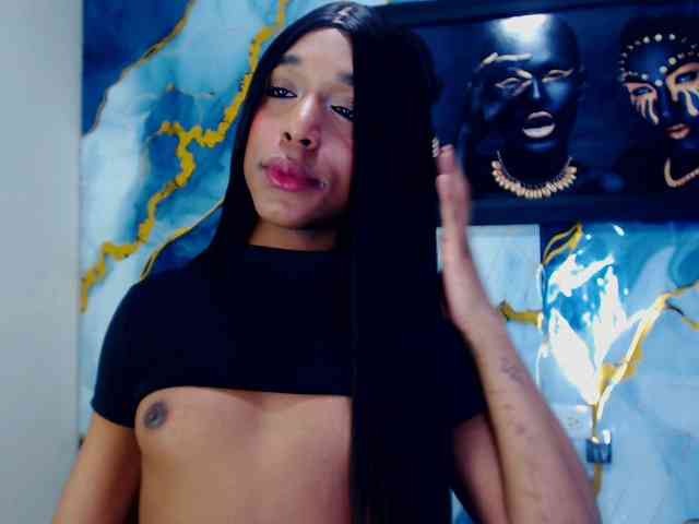 Nashla-D Sex Cam Show