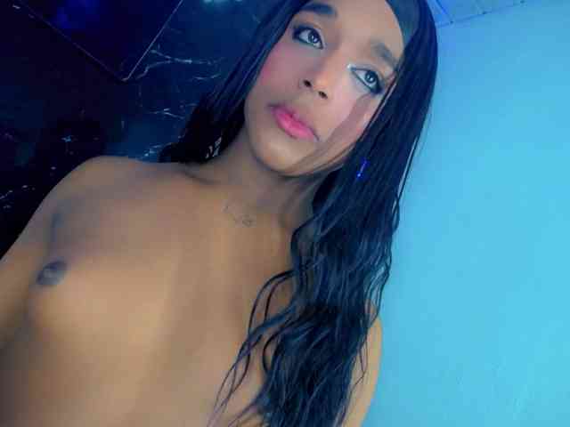 Nashla-D Live Webcam on BongaCams