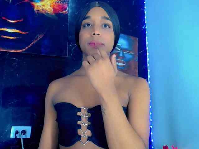 Nashla-D Sex Cam Show
