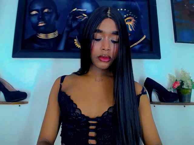 Nashla-D Live Webcam on BongaCams