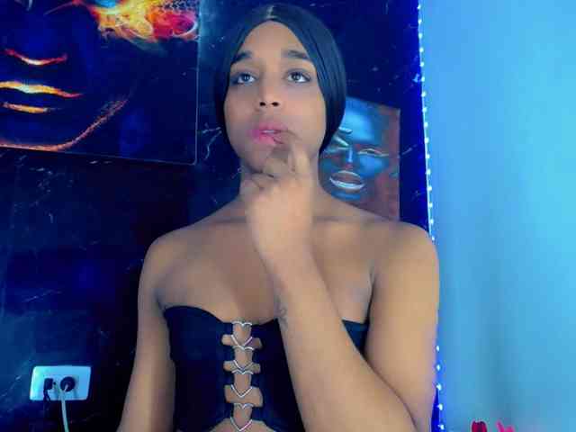 Nashla-D Sex Cam Show
