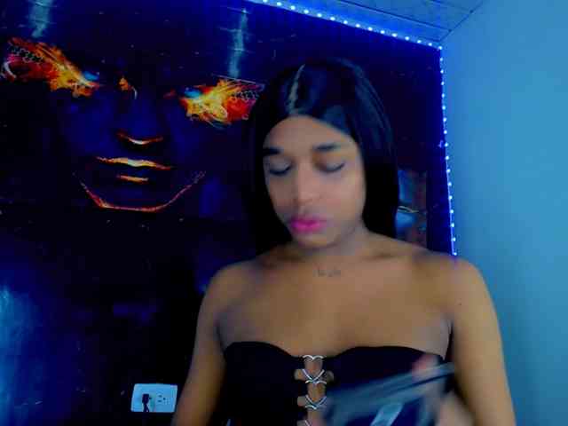 Nashla-D Sex Cam Show