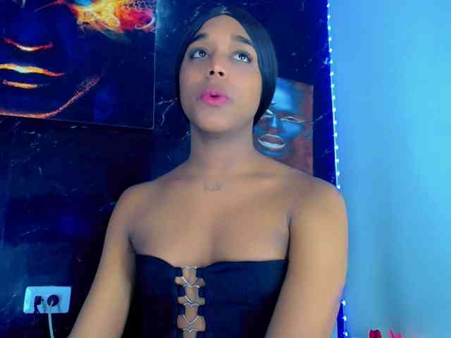 Nashla-D Sex Cam Show