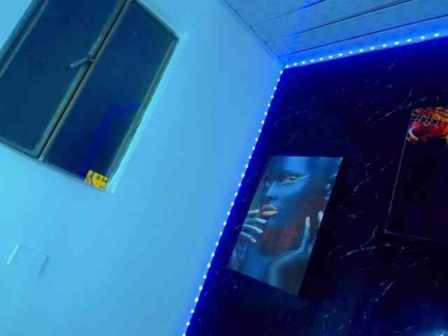 Nashla-D Sex Cam Show