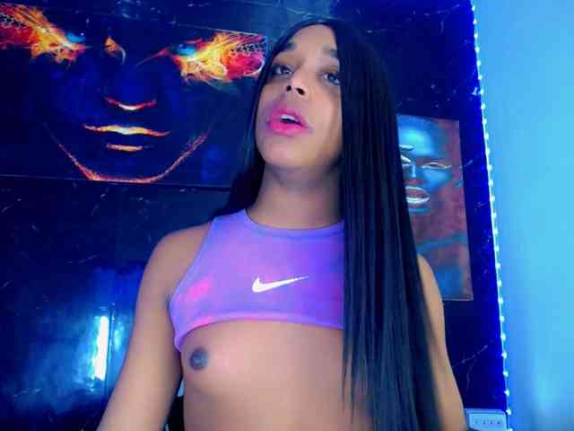 Nashla-D Sex Cam Show