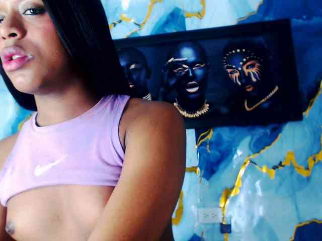 Nashla-D Sex Cam Show