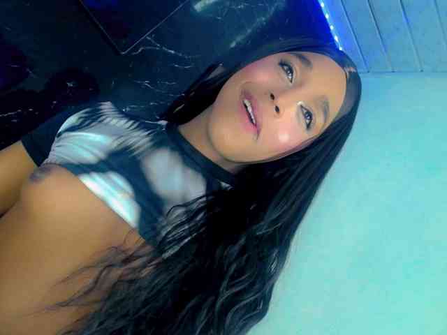Nashla-D Live Webcam on BongaCams