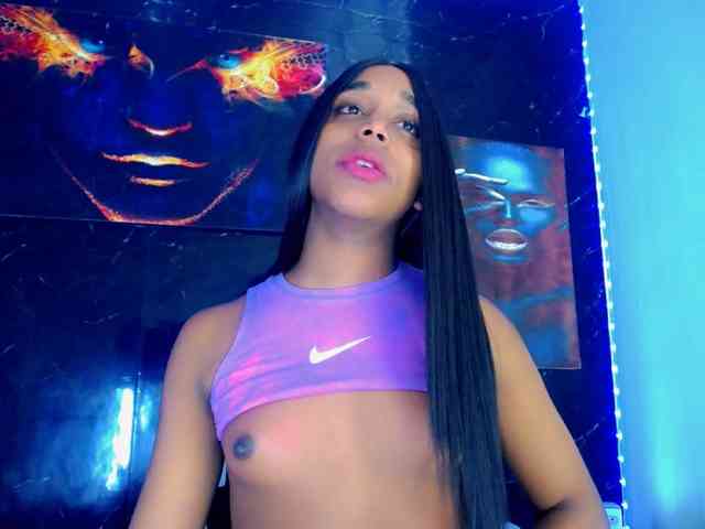 Nashla-D Sex Cam Show